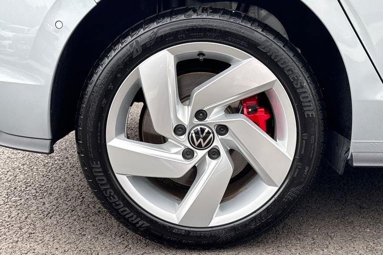 2025 Volkswagen Golf 1.5 TSI 272 GTE eHybrid 5dr DSG **HEADS UP DISPLAY + PAN ROOF** Hatchback PE...