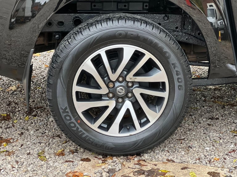 2017 Nissan Navara Double Cab Pick Up Tekna 2.3dCi 190 4WD PICK UP DIESEL Manual