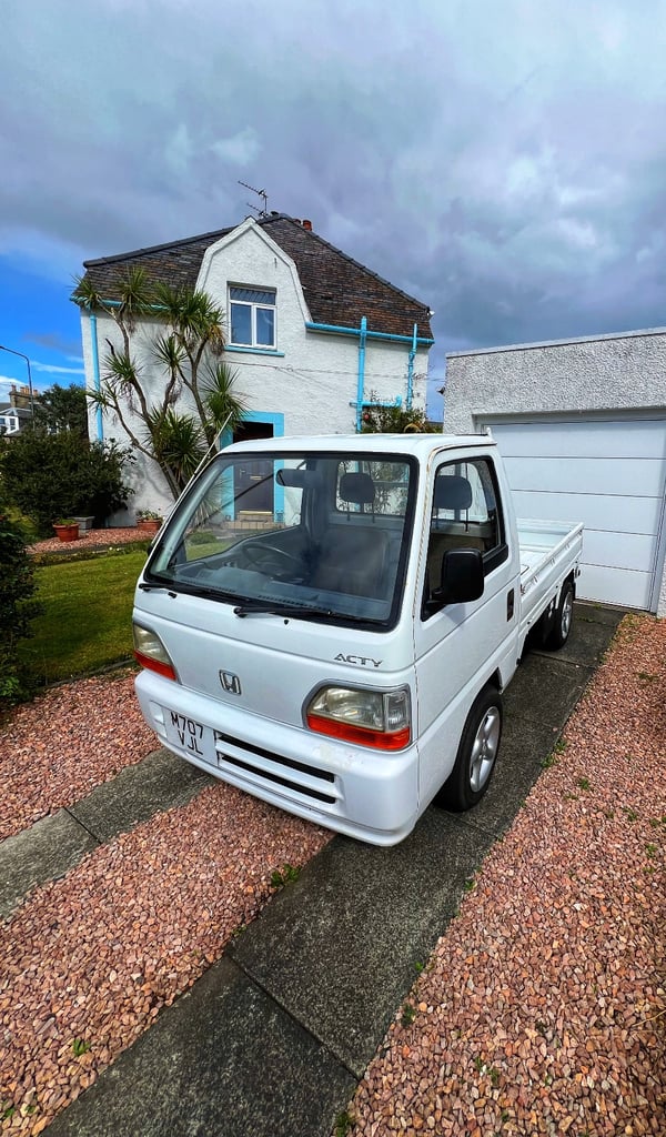 Honda Acty mini truck