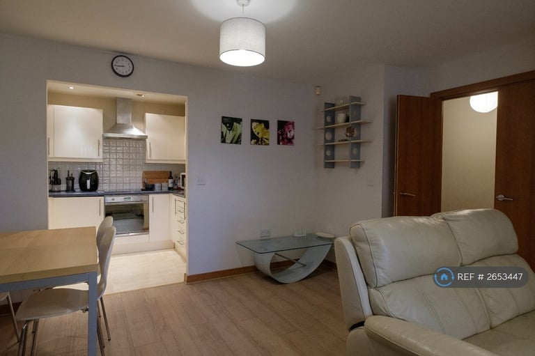 2 bedroom flat in Vista Court, Ipswich, IP2 (2 bed) (#2653447)