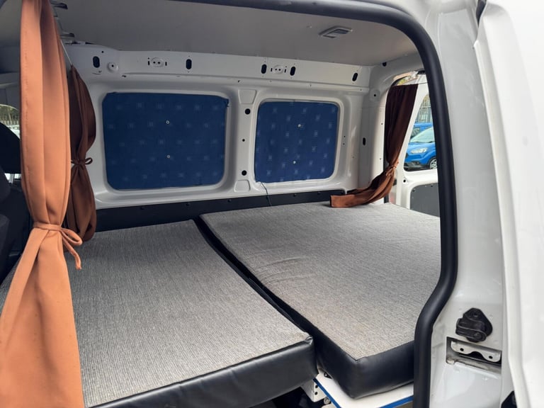 2018 Volkswagen Caddy 2.0 TDI C20 BlueMotion Tech Trendline SWB Euro 6 (s/s) 5dr PANEL VAN Diesel...