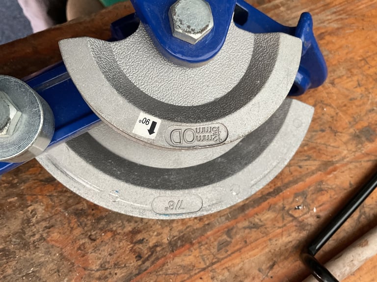 PLUMBERS PIPE BENDERS