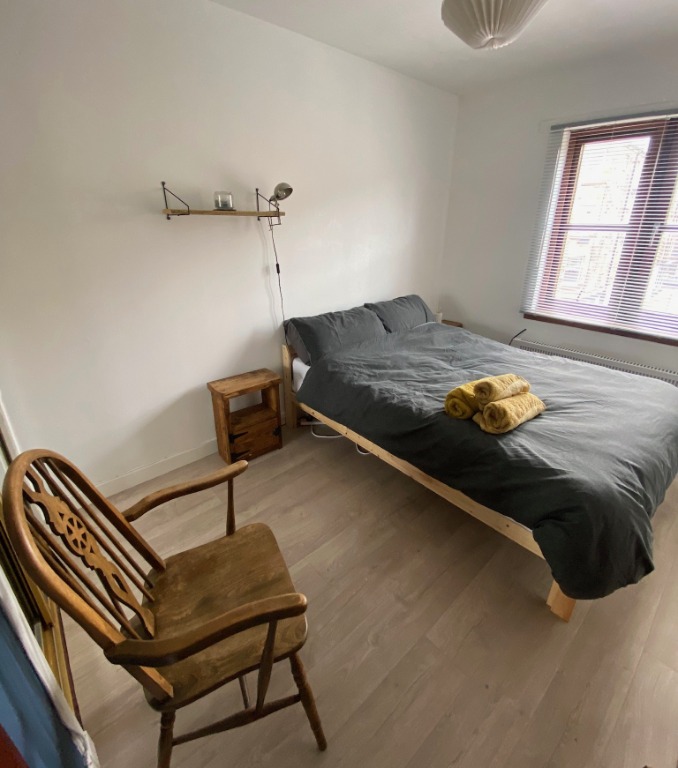 2 bedroom flat in Pitt Street, Bonnington, Edinburgh, EH6 4BU