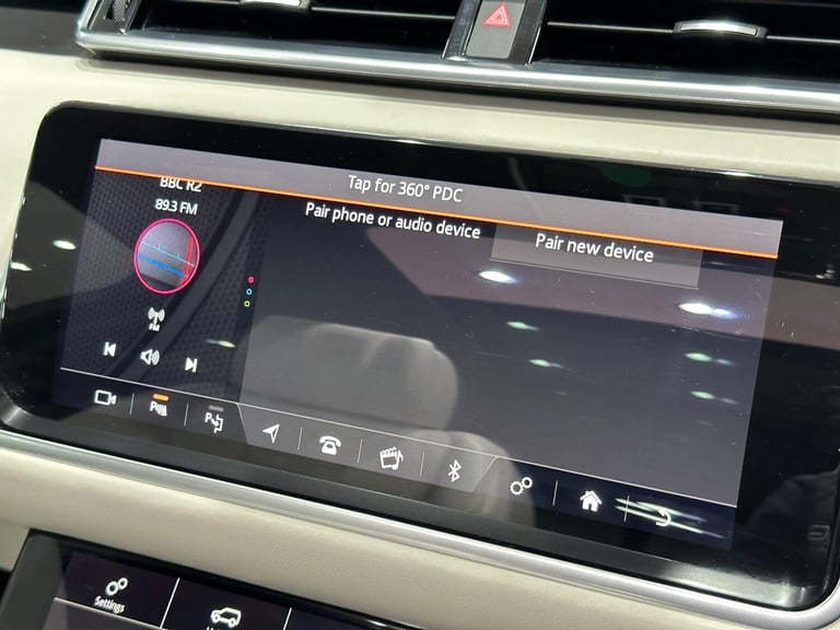 2019 Land Rover Range Rover Velar 2.0 D240 R-Dynamic HSE Auto 4WD Euro 6 (s/s) 5dr ESTATE Diesel ...
