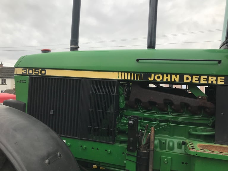 John Deere Tractor. 3050 4W/D