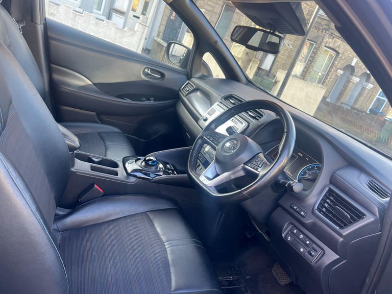 NISSAN LEAF 40kWh N-Connecta 2018