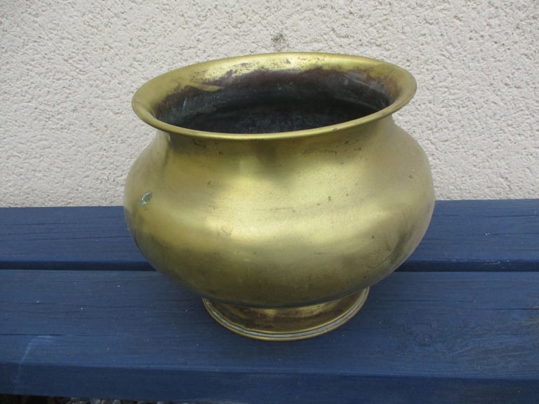 image for vintage Brass pots x 2