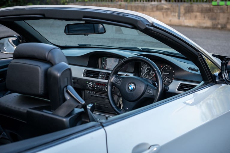2012 BMW 3 Series 3.0 330d M Sport Convertible 2dr Diesel Steptronic 241 BHP