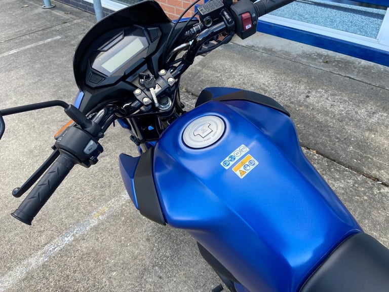 HONDA CB125F, 2025, MATURE OWNER, FACTORY WARRANTY, 2K MILES, MINT!