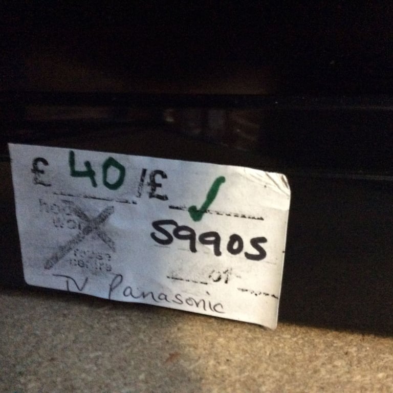 Panasonic Flat Screen (LED/LCD) 32"-37" TV #59905 £40