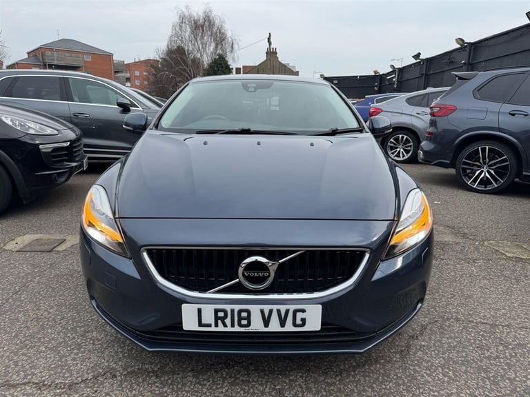 2018 Volvo V40 2.0 D2 Momentum Nav Plus Auto Euro 6 (s/s) 5dr Hatchback Diesel Automatic
