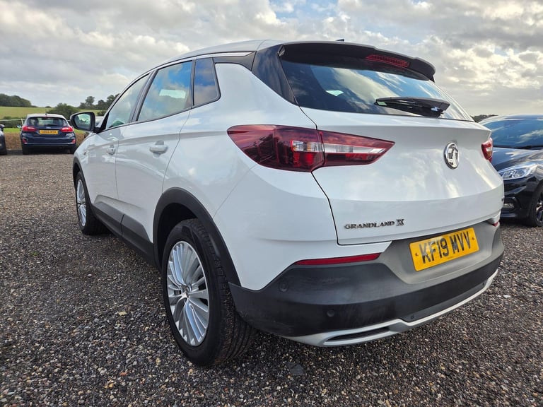 2019 Vauxhall Grandland X 1.2 Turbo Tech Line Nav Auto Euro 6 (s/s) 5dr Petrol