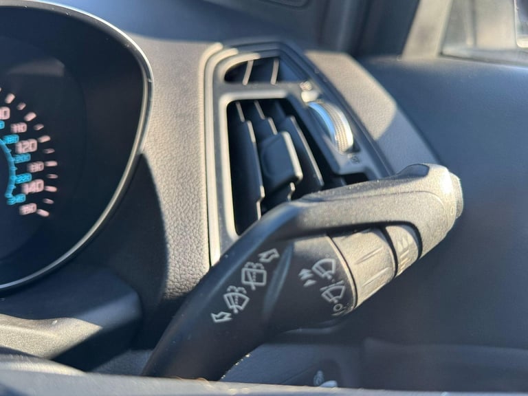 2016 Ford Kuga 2.0 TDCi EcoBlue Zetec Powershift AWD Euro 6 (s/s) 5dr HATCHBACK Diesel Automatic