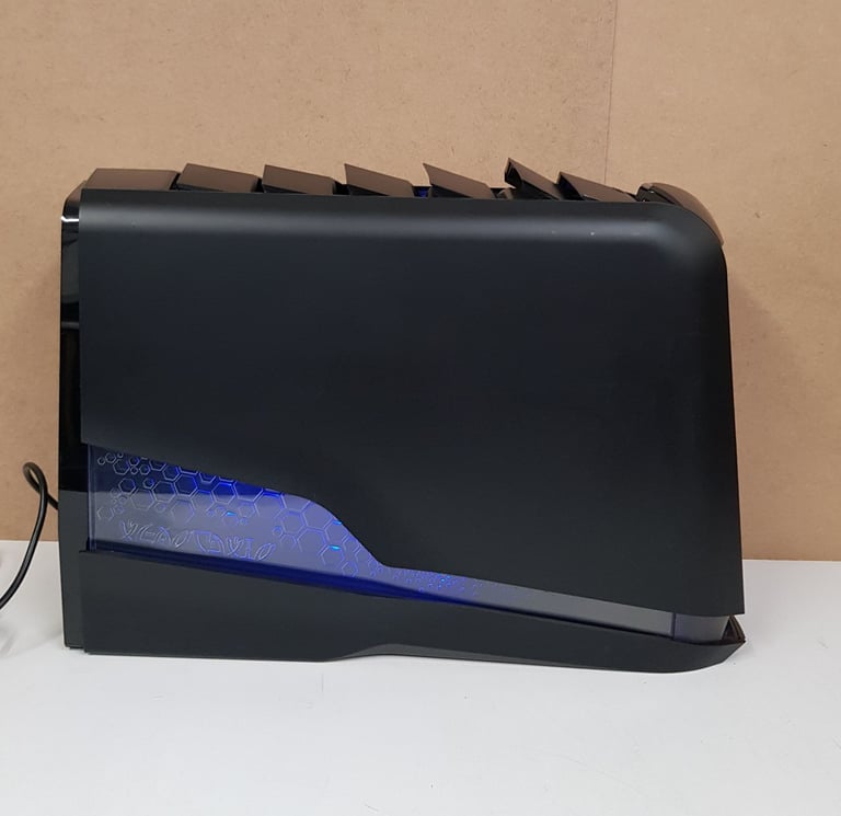 Dell Alienware Gaming PC Computer, intel core i7, 32GB RAM, 500GB SSD+2TB HDD, 4GB Graphics,Wind.11