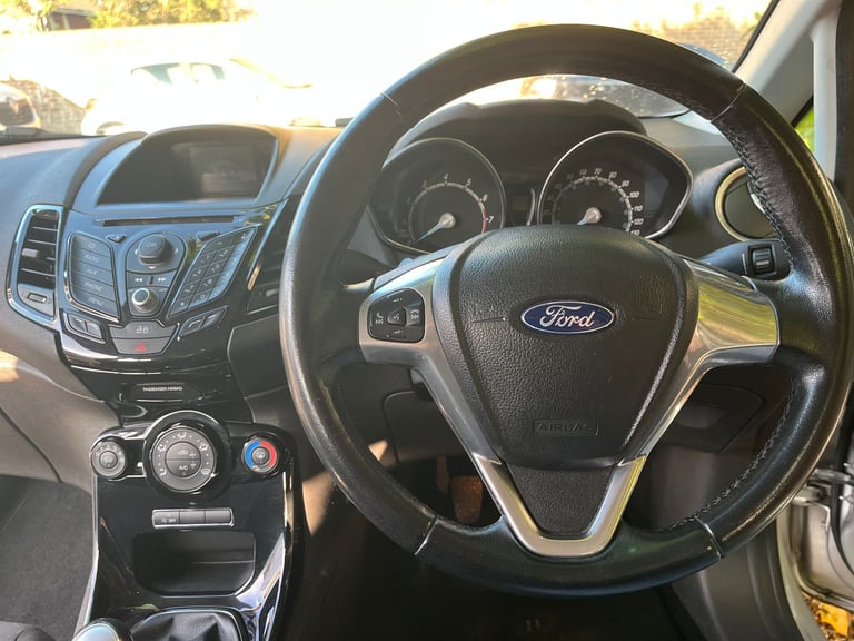 Ford, FIESTA, Hatchback, 2012, Manual, 998 (cc), 5 doors