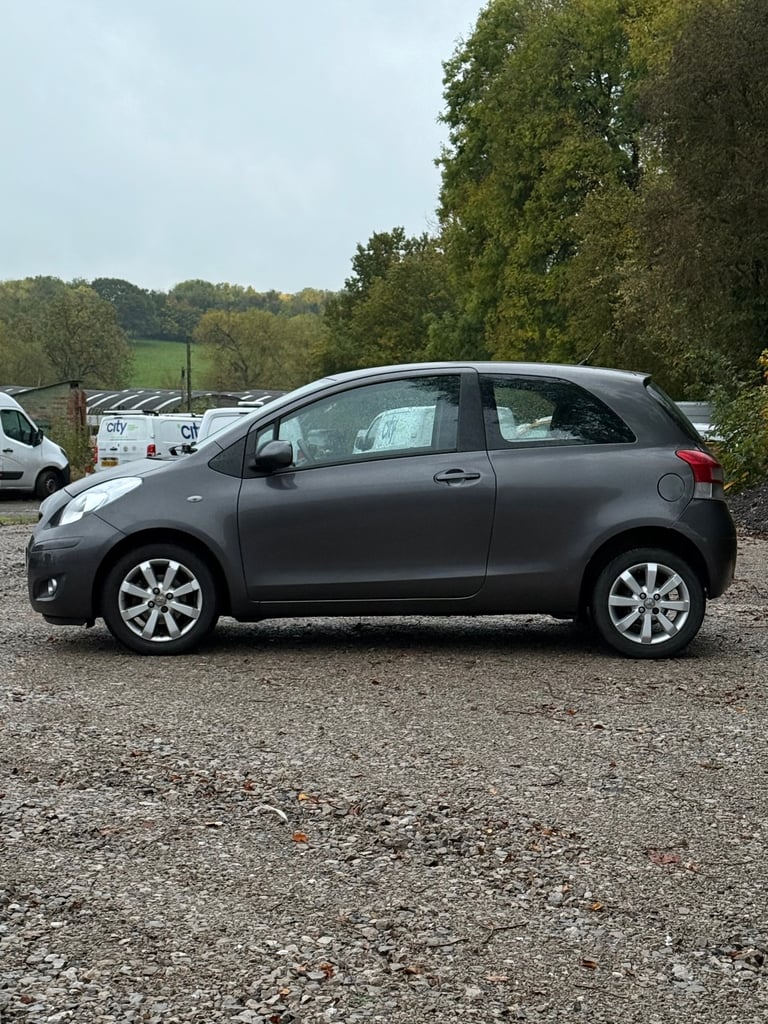 Toyota Yaris 2011 1.0 69k New Mot