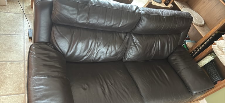2 x 3 seater reclining brown leather sofa with usb