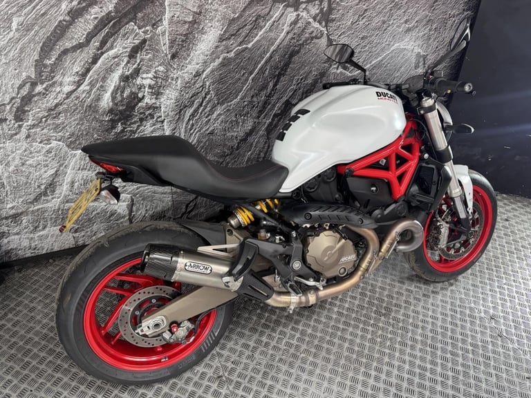 DUCATI MONSTER 821 2014