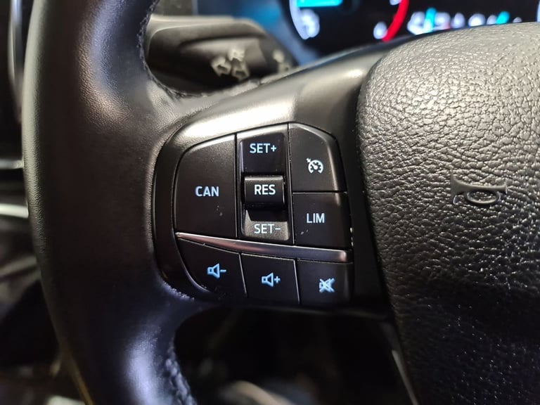 FORD TRANSIT CUSTOM 2.0 300 ECOBLUE LIMITED P/V L1 H1 170 BHP SWB DIESEL