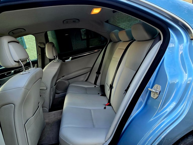 2010 Mercedes-Benz C Class C180 CGI BlueEFFICIENCY Executive LEATHER 90DAYS WARRANTY AUTO SALOON ...