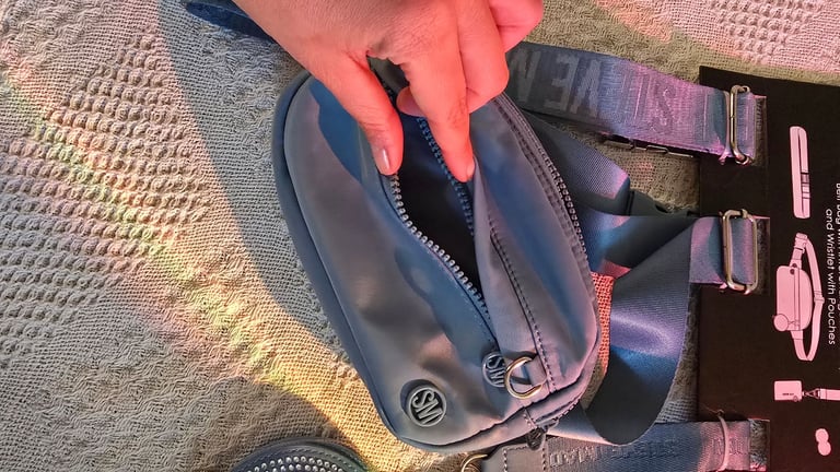 Steve Madden™️ Belt bag interchangeable strap and wristlet with pouches