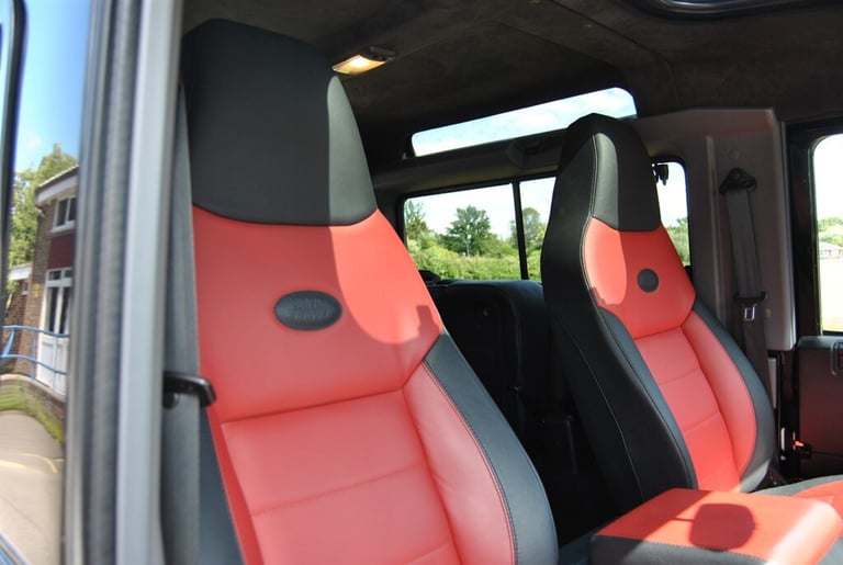 2015 Land Rover Defender XS Station Wagon TDCi [2.2] WINDOW VAN DIESEL Manual