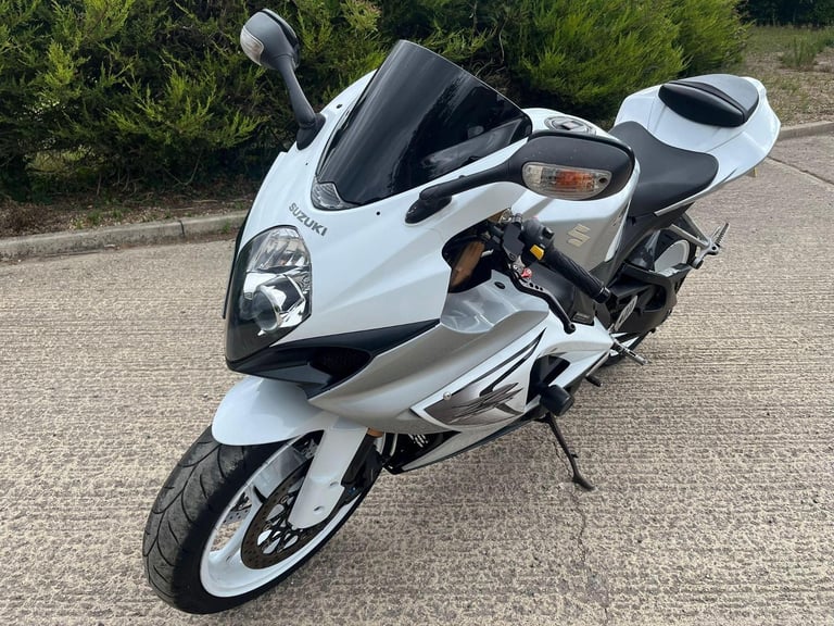 2008 08 SUZUKI GSXR 1000 K8 GSXR1000 SUPER SPORT SILVER  WHITE 19k MILES