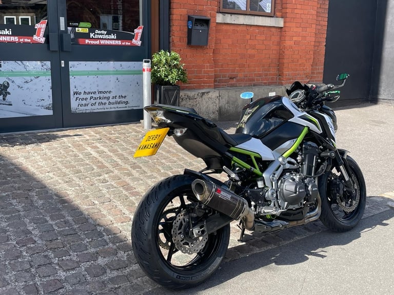 2019 / 69 reg Kawasaki Z900 Performance naked motorcycle in White