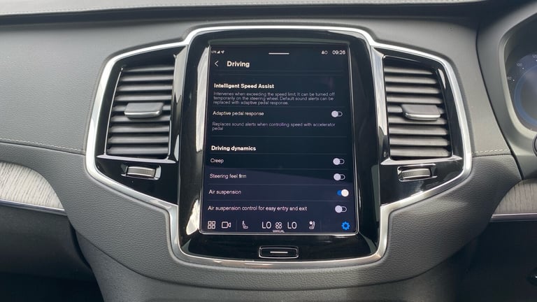 2024 Volvo XC90 2.0 T8 PHEV Ultra Dark 5dr AWD Geartronic Estate Estate Hybrid Automatic