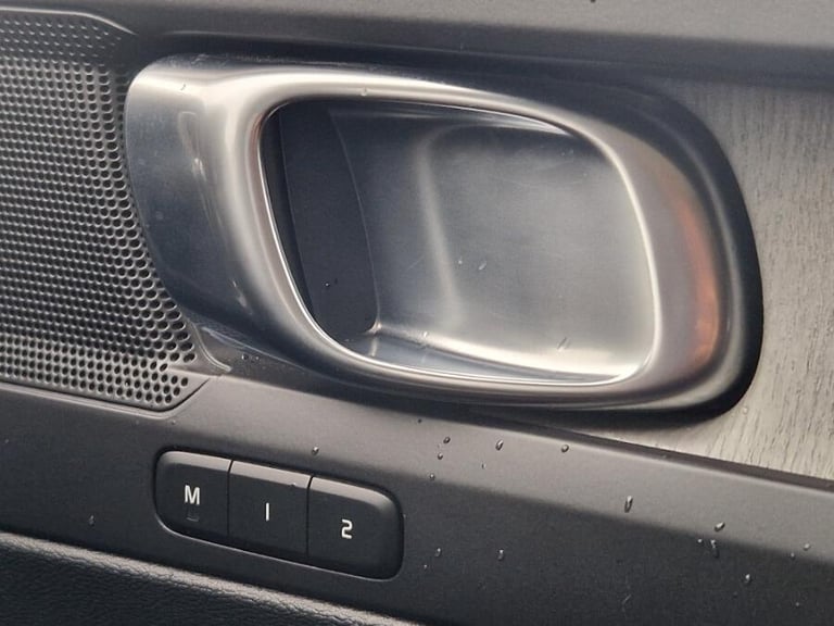 2022 Volvo XC40 2.0 B4 MHEV Inscription Pro SUV 5dr Petrol Hybrid DCT Auto AWD Euro 6 (s/s) ESTAT...