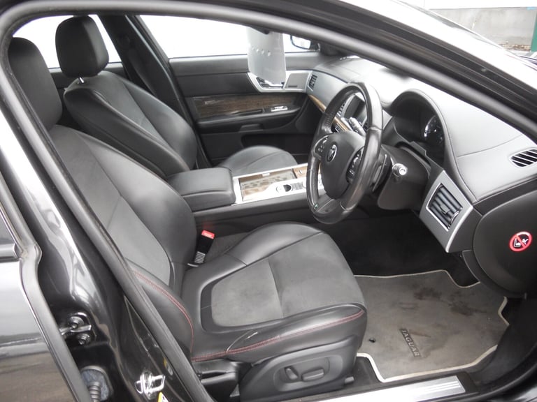 2015 Jaguar XF 2.2d [200] R-Sport 4dr Auto SALOON Diesel Automatic