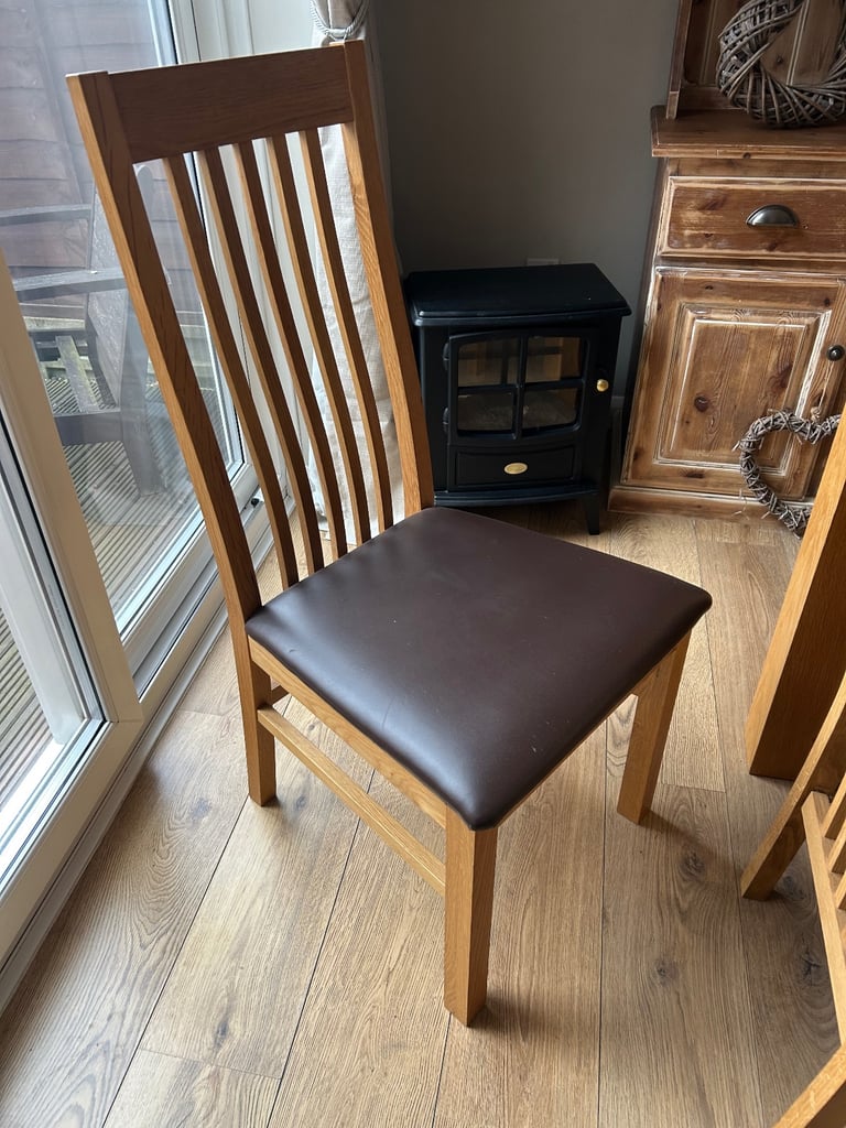 6 Wooden dining room chairs 