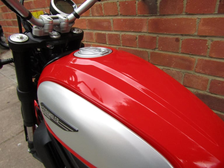 DUCATI SCRAMBLER 800  FULL SERVICE , ONE PREVIOUS OWNER ,VERY LOW MILES