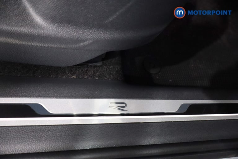 2023 Volkswagen Tiguan 1.5 TSI 150 R-Line Edition 5dr DSG SUV Petrol Automatic