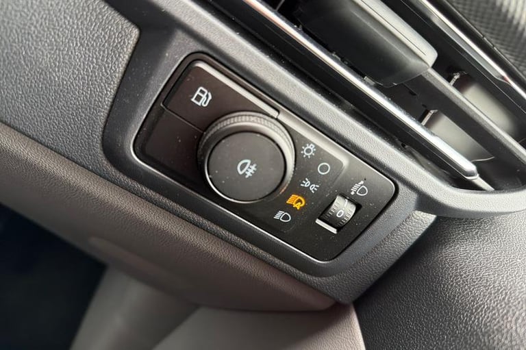 2025 Ford Transit Custom 320 Limited AUTO L1 SWB Double Cab In Van FWD 2.5 PHEV 232ps Low Roof, D...