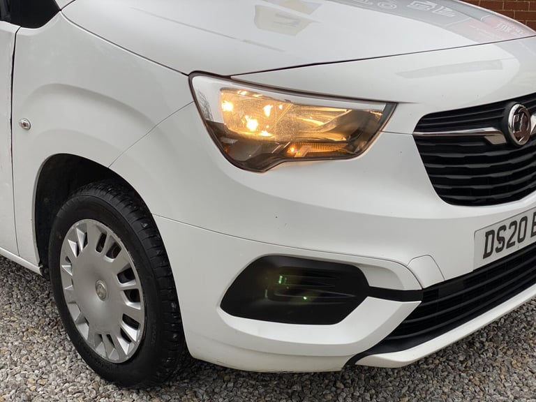 2020 Vauxhall Combo 1.6 Turbo D 2300 Sportive L1 H1 Euro 6 (s/s) 4dr PANEL VAN Diesel Manual