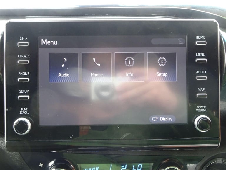 2021 Toyota Hilux 2.8 D-4D Invincible Auto 4WD Euro 6 (s/s) 4dr PICK UP Diesel Automatic