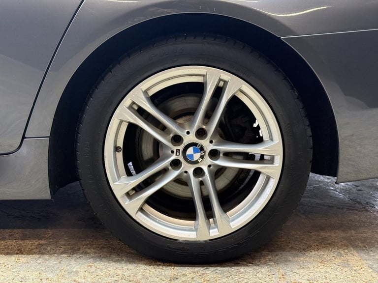 2015 BMW 5 Series 2.0 520d M Sport Saloon 4dr Diesel Auto Euro 6 (s/s) (190 ps) Saloon Diesel Aut...