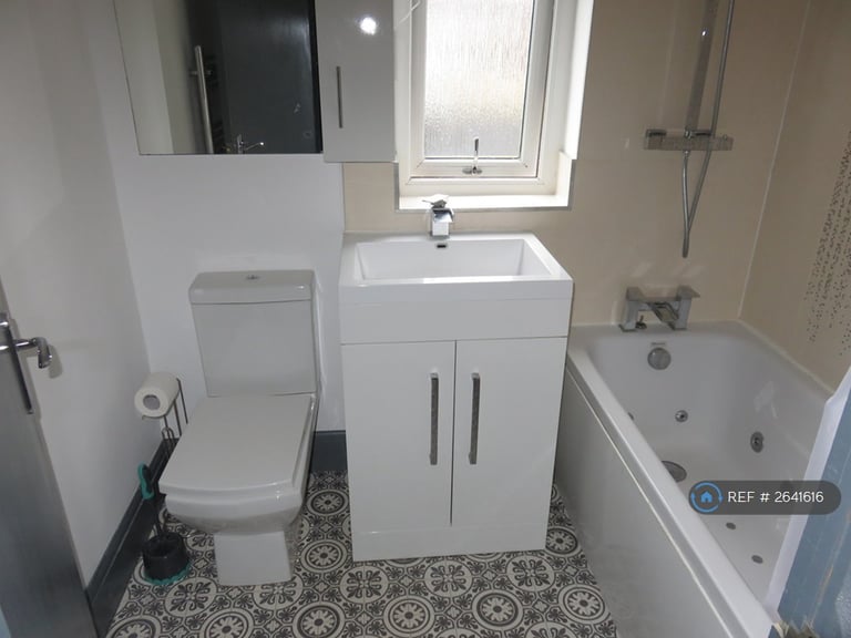 3 bedroom house in Hampden Road, Prestwich, Manchester, M25 (3 bed) (#2641616)