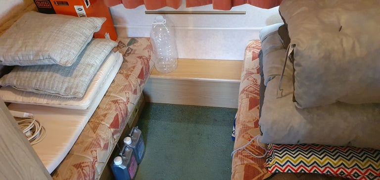 2000 Bailey Ranger 5 Berth Caravan For Sale