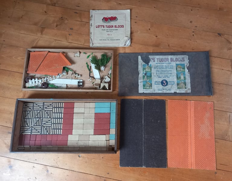 image for Antique Lott's Tudor Bricks Set 3 Wooden Box Construction Set