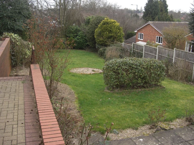 Sutton Coldfield DSS only shared house - Next to Sutton Park. Enviable location