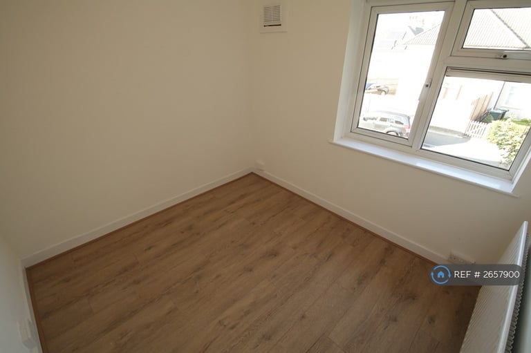 3 bedroom house in Jellicoe Avenue, Gravesend, DA12 (3 bed) (#2657900)