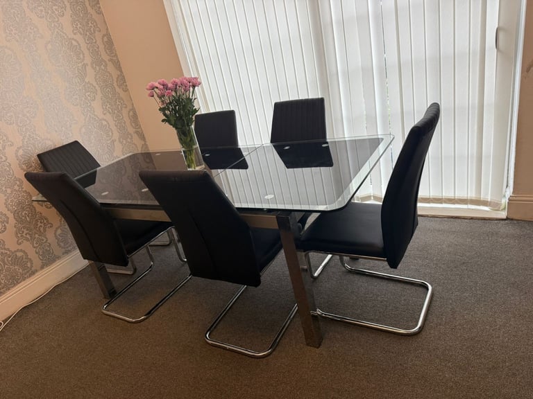 Table with Chairs 