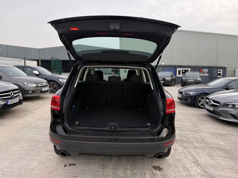 2015 Volkswagen Touareg 3.0 TDI V6 BlueMotion Tech Escape SUV 5dr Diesel