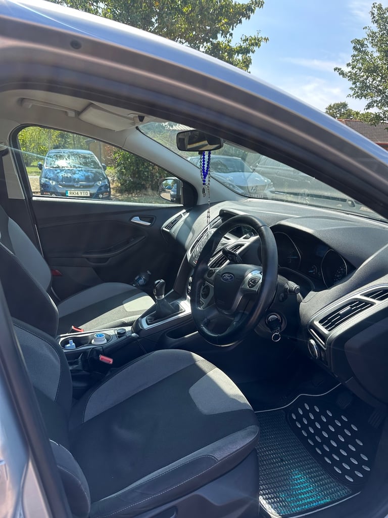 Ford, FOCUS, Hatchback, 2013, Manual, 998 (cc), 5 doors
