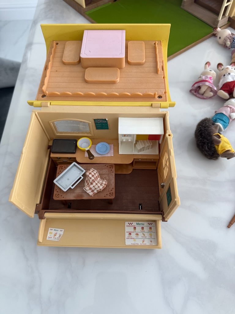 Sylvanian Family Hamburger Wagon 