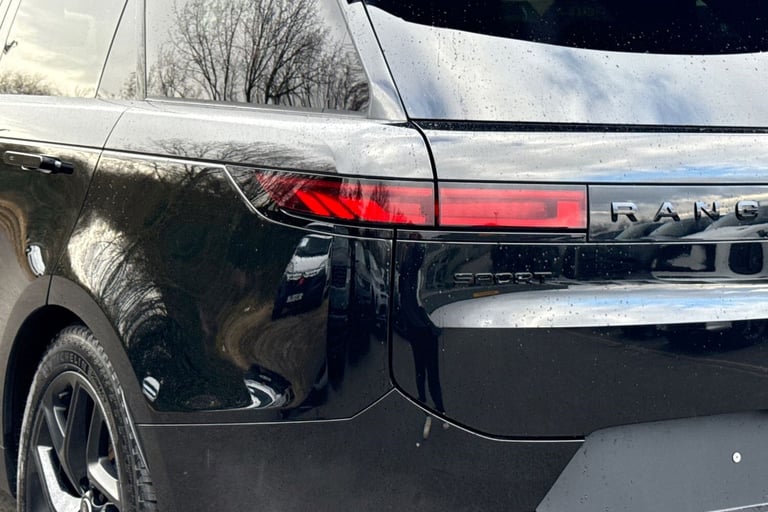 2025 Land Rover Range Rover Sport 3.0 D300 MHEV SE Auto 4WD Euro 6 (s/s) 5dr SUV Diesel Automatic