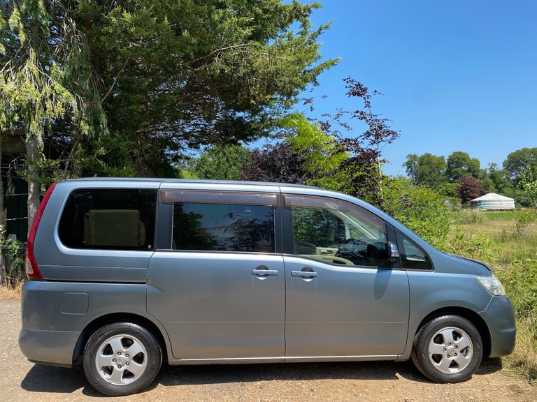 2008 Nissan Serena 2.0 VVI-T PETROL 8 SEATS MPV Petrol