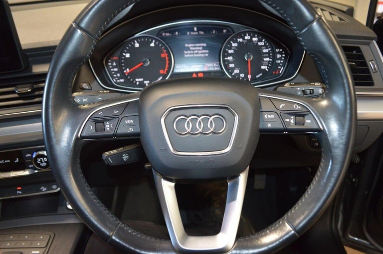 AUDI Q5 2.0 TDI 40 Sport S Tronic quattro Euro 6 (s/s) 5dr 2019